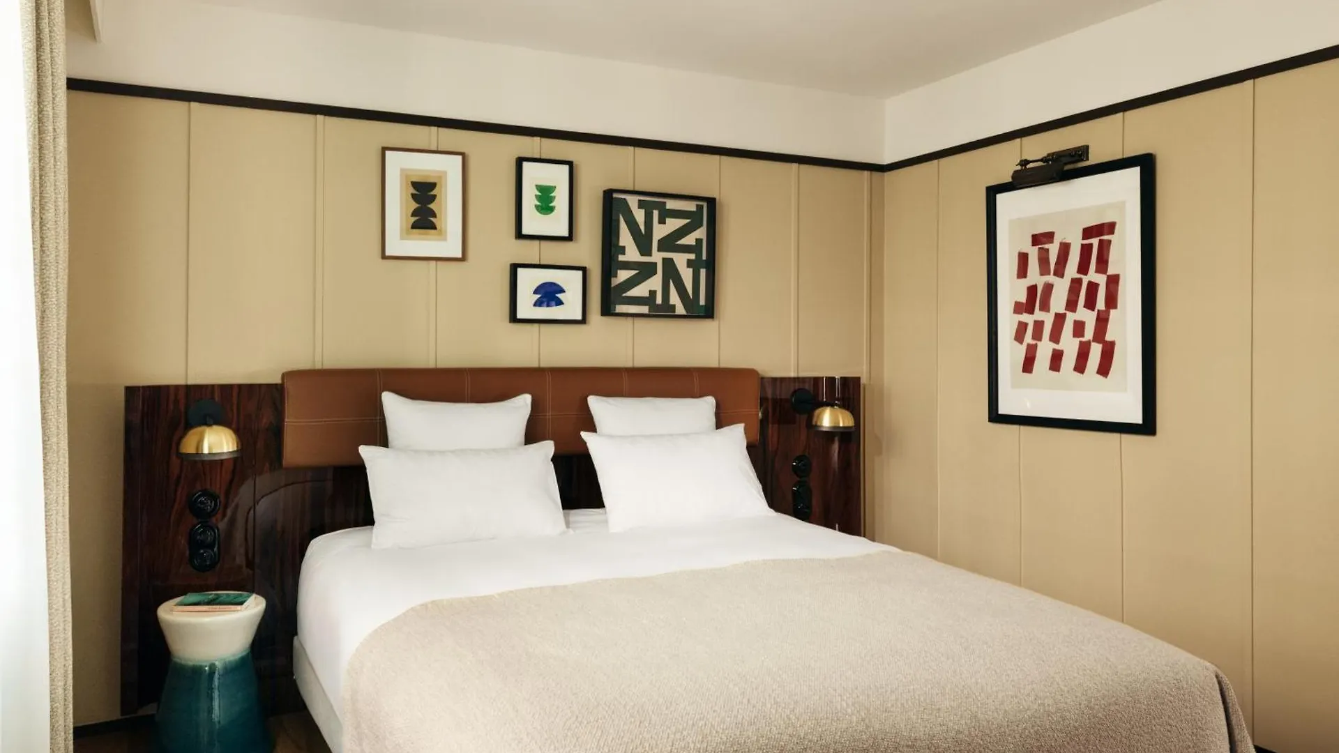 *****  Norman Hotel & Spa Paris France