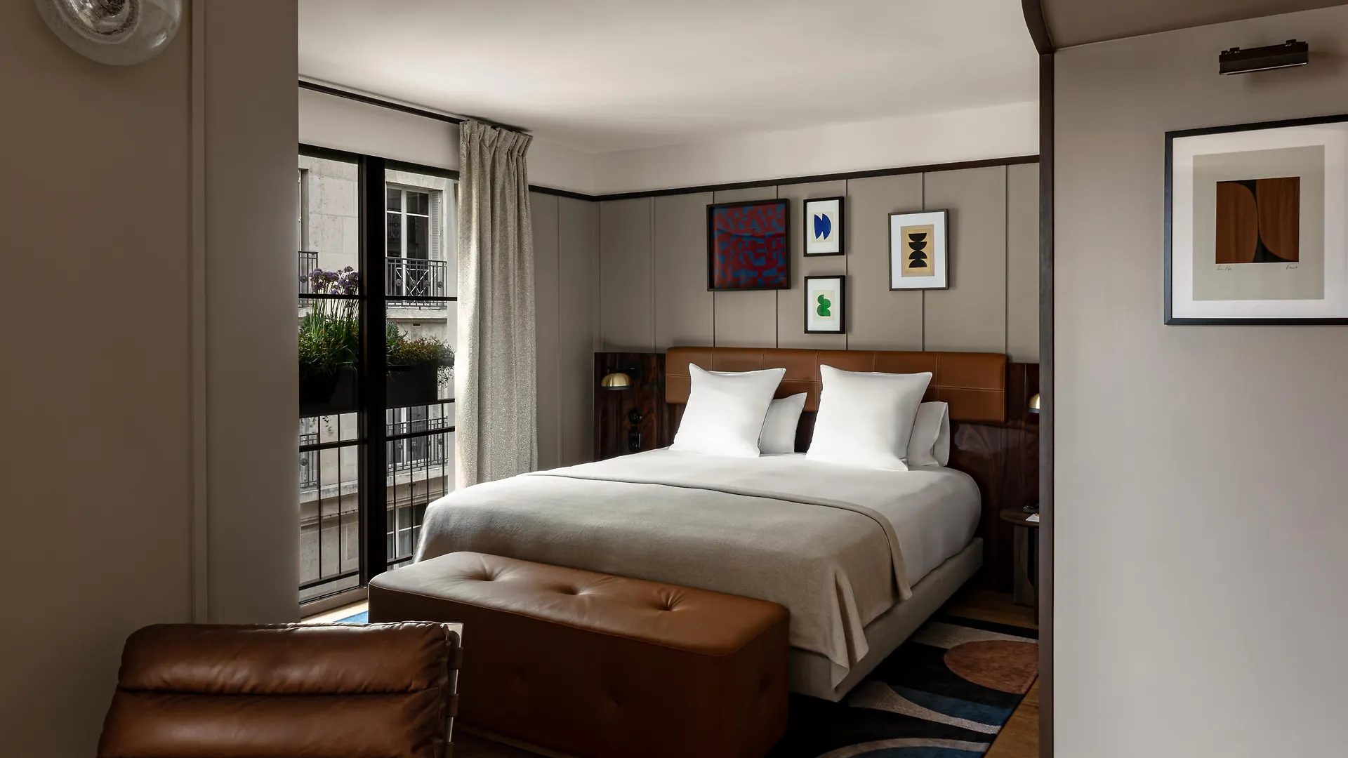 *****  Norman Hotel & Spa Paris France